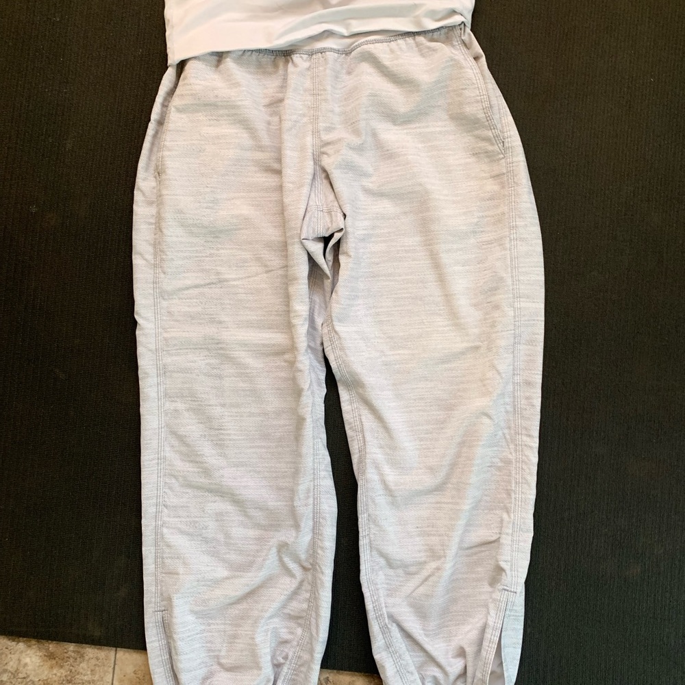 Lululemon OM pant, size 6